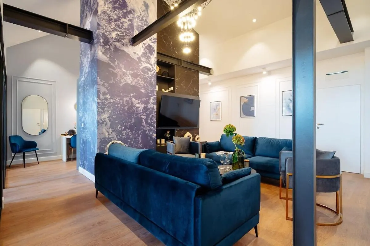 Luxury 5Bd Apt - Royal Castle Warsaw Apartment